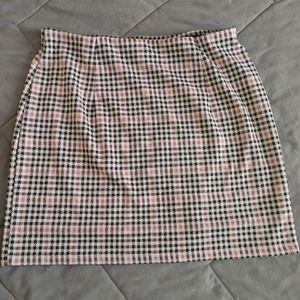 H&M Black White & Pink Checkered Skirt